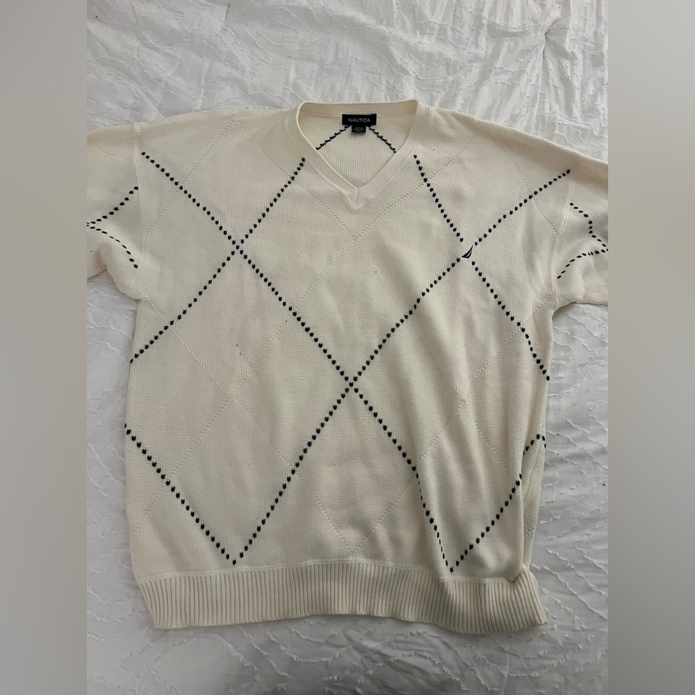Men’s V neck sweater
